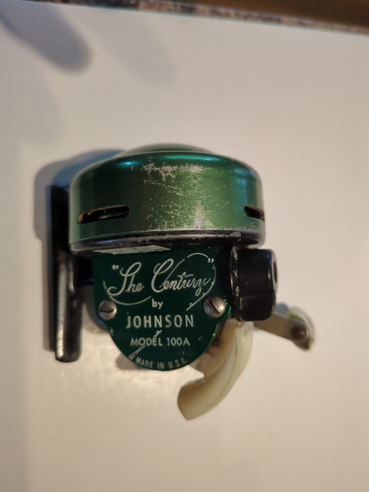 Vintage Johnson Century Model 100A Fishing Reel