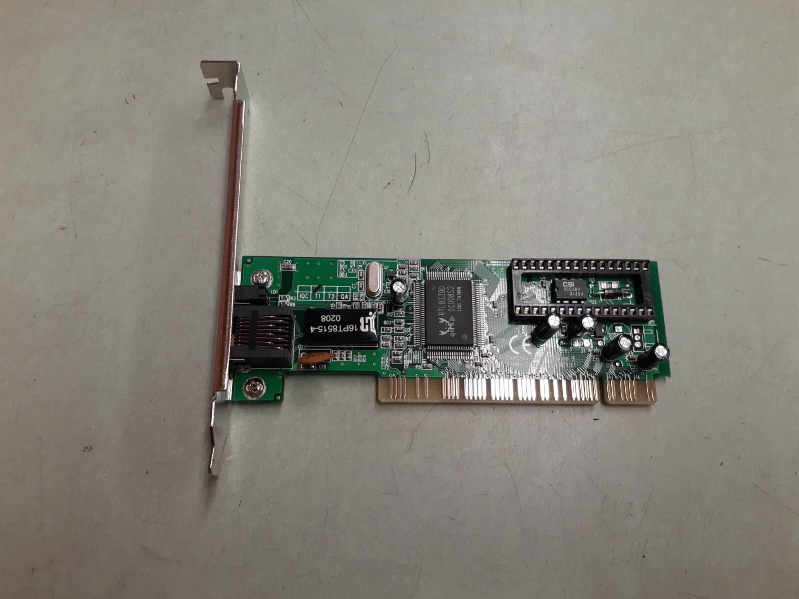 REALTECH 37NB-12200-211C REV 1.1 10/100 Fast Ethernet NIC Card