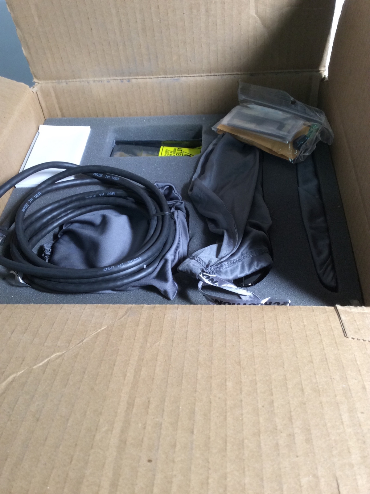 New OPEN BOX Crestron TST-600-B-S 5.7" Wireless Touch Screen Display