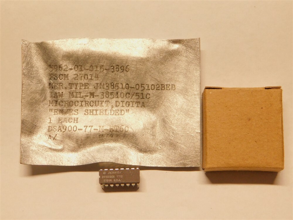 Vintage National JM38510-05101BEB / CD4027 CMOS Dual J-K Flip Flop 16-CerDIP