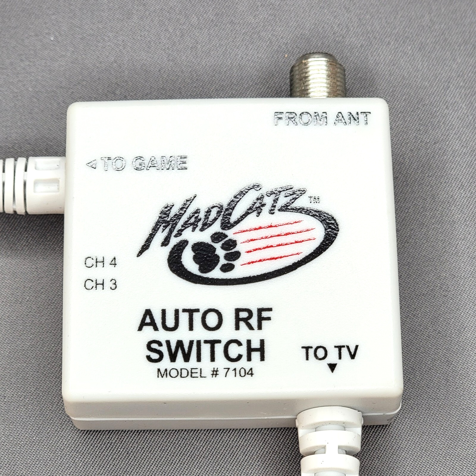 Mad Catz Auto RF Dream Switch Adapter Cord Cable for Sega Dreamcast 7104