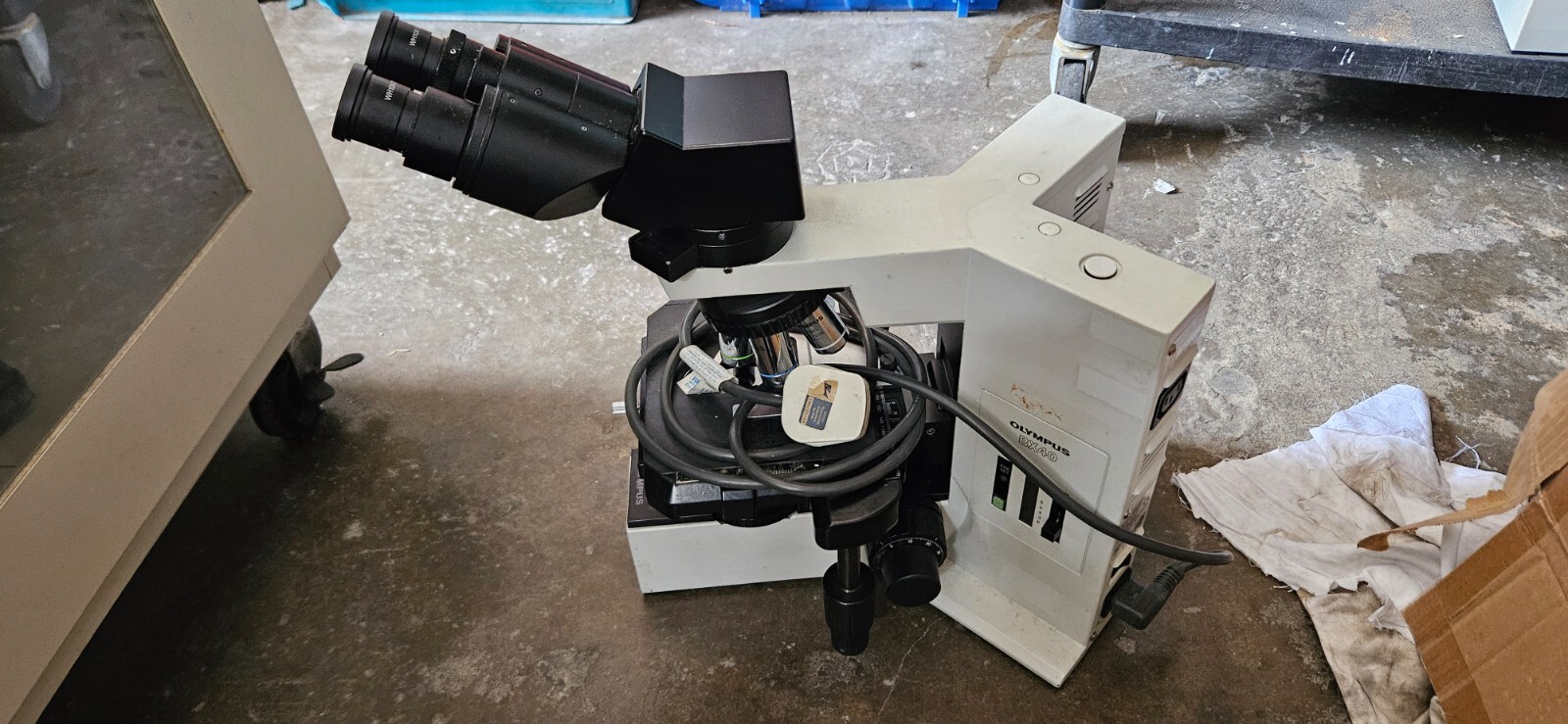 Olympus BX40F4 Microscope with 5 objectives, s/n 8H10440