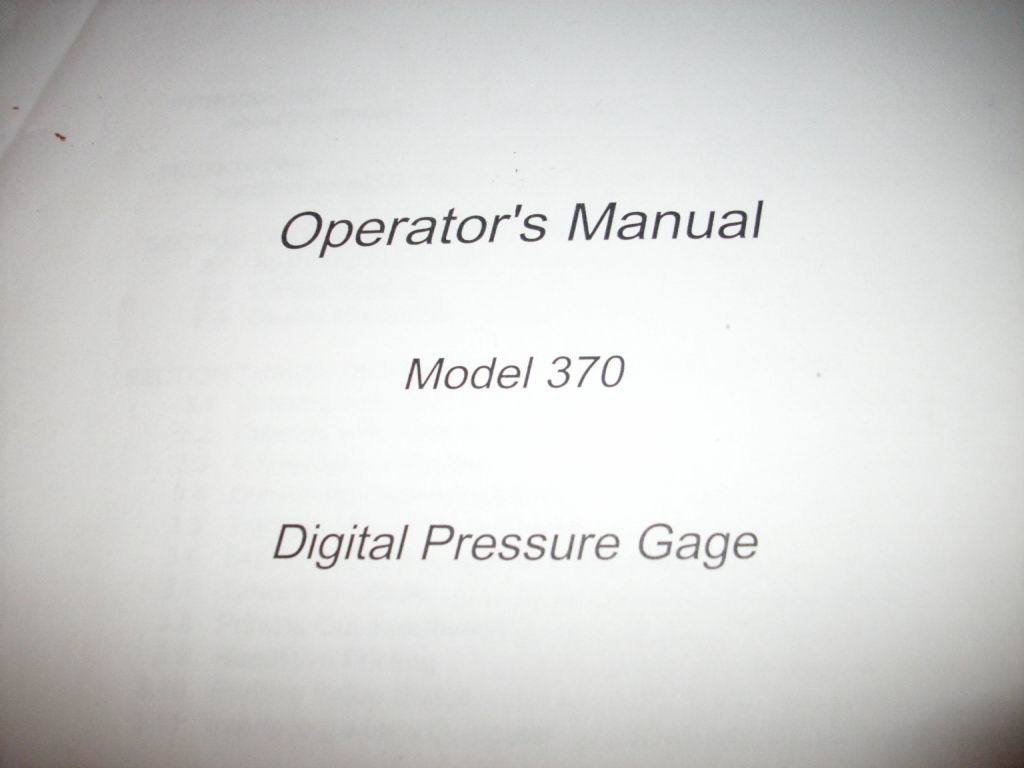 Setra Digital Pressure Gauge Model 370 Operator's manual