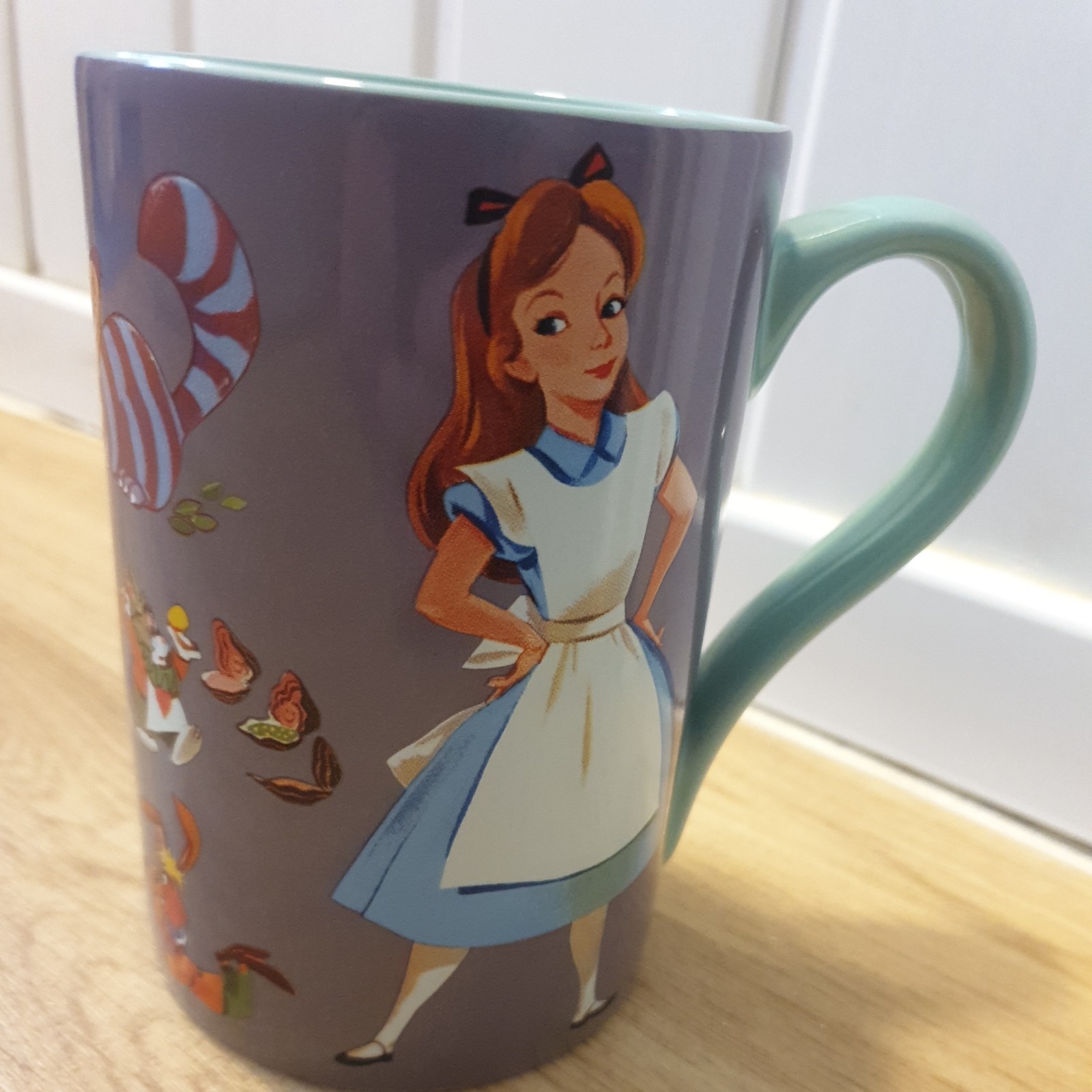 Disney Store Genuine Walt Disney Alice in Wonderland Ceramic Mug 12.5cm