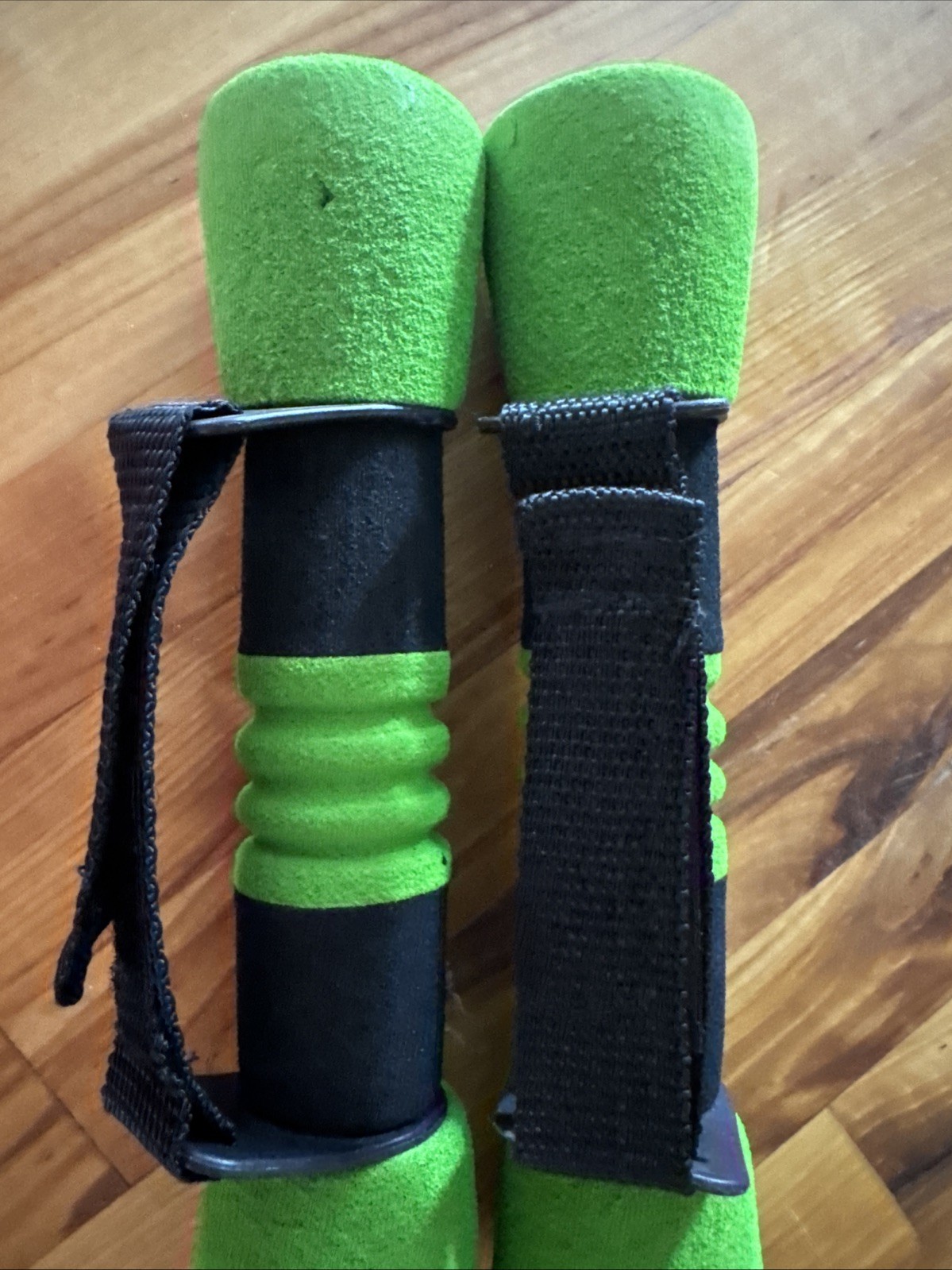 Go Walking Hand Weight Set 1 lb Each with Adjustable Hand Strap, Soft Grip