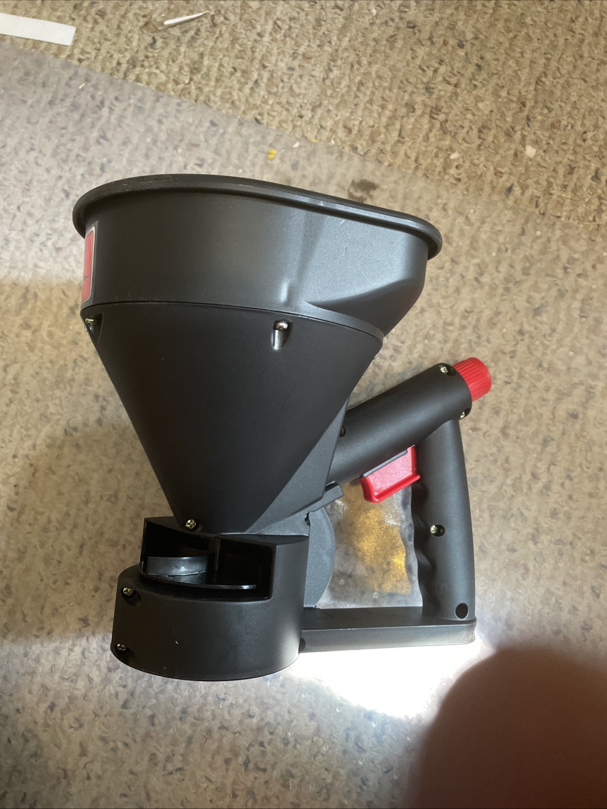 BRINLY Handheld Spreader | HHS3-5BH 5lb Capacity