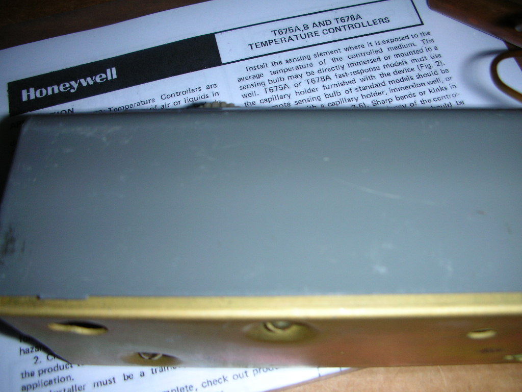 Honeywell T678A1080 Temperature Controller Switch 160-260F 2-SPDT 5' Capillary