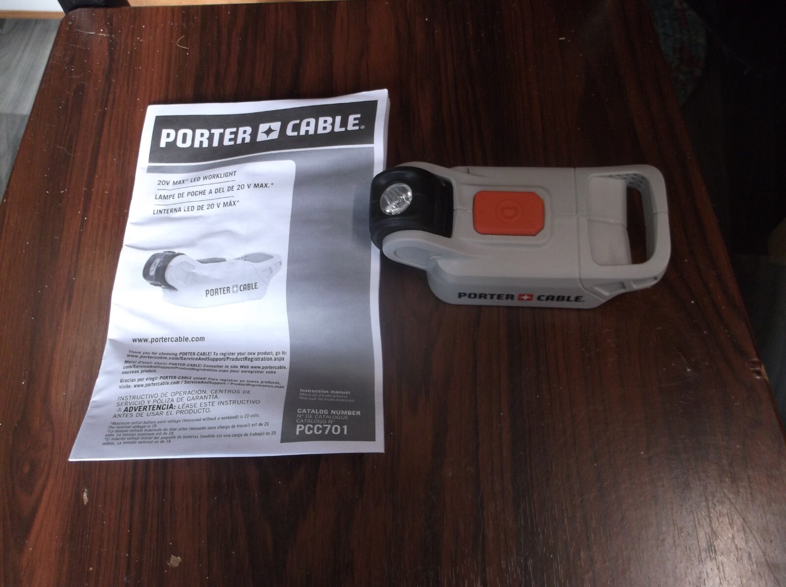 PORTER CABLE PCC701 20V Max Li-Ion LED Flashlight Work Light TOOL ONLY