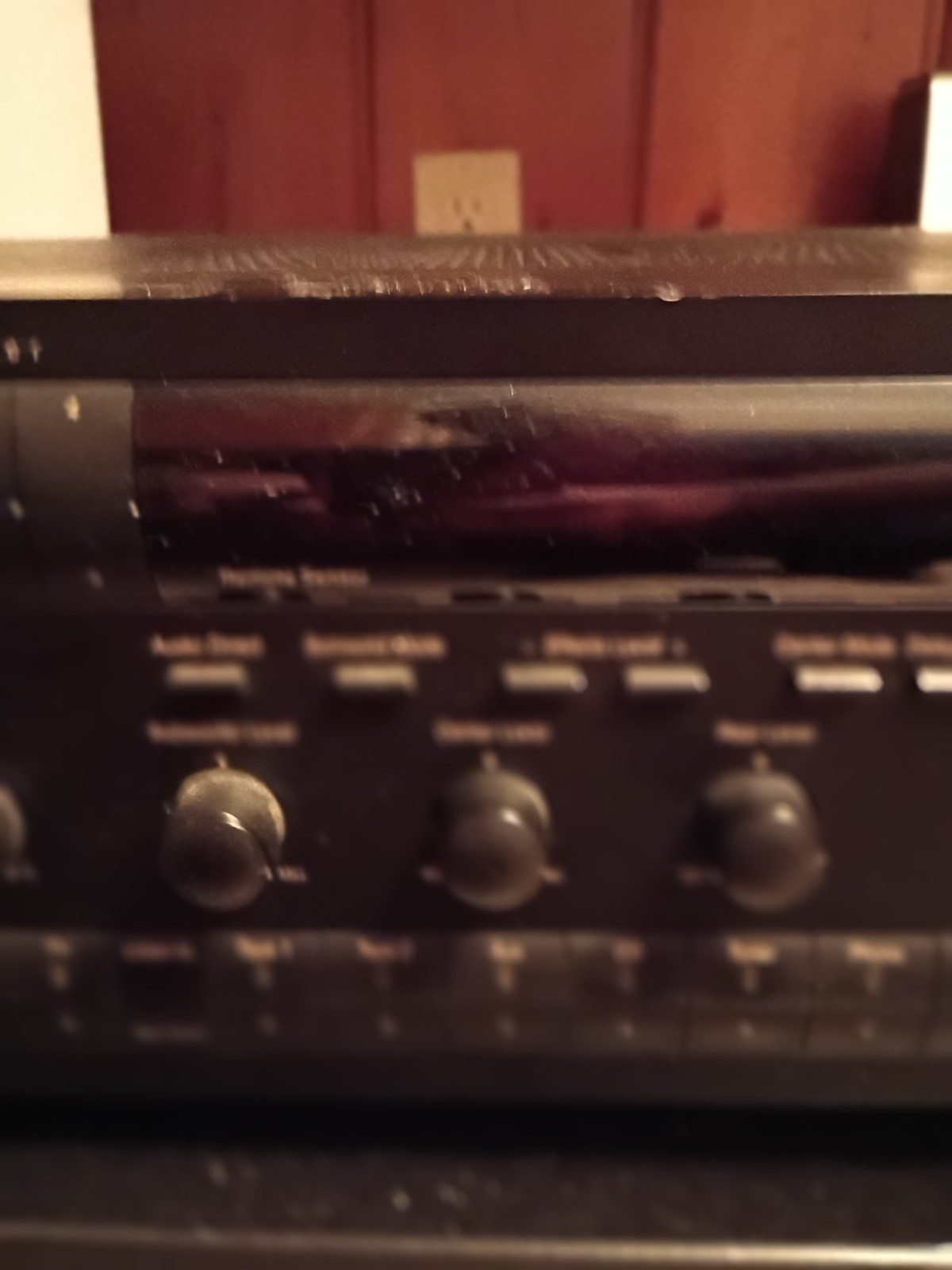 Harman Kardon AVR30 4.1 A/V Receiver Dolby Pro Logic AM/FM Tuner 70W Black
