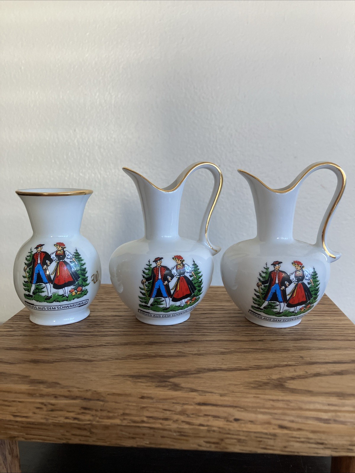 Porcelain Germany Gruss Aus Dem Schwarzwald Vase & Pair Pitchers 24 K Gold Trim