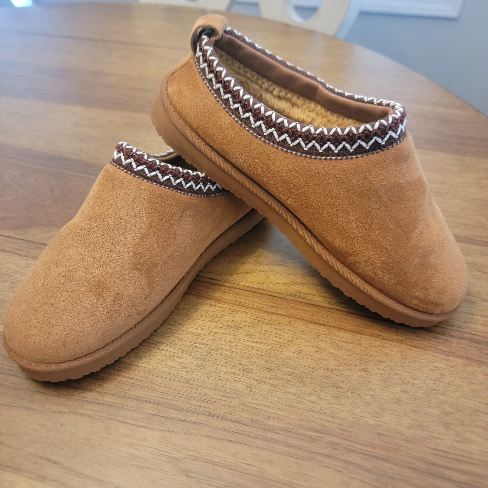 American Exchange Unisex  Brown Suede Slip-On Faux Fur Slides M Size 7/W 8.5
