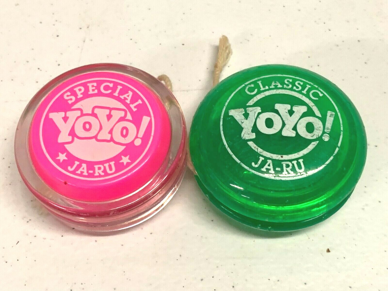 LOT OF 2 Vintage Yoyo  PINK SPECIAL & GREEN CLASSIC JA-RU Yo Yo Toy