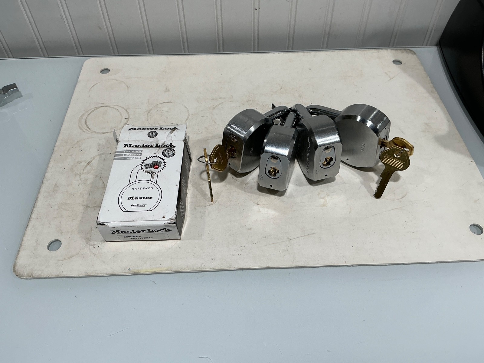 Master Lock 6230NKA Padlock w/Keys (Qty 4)