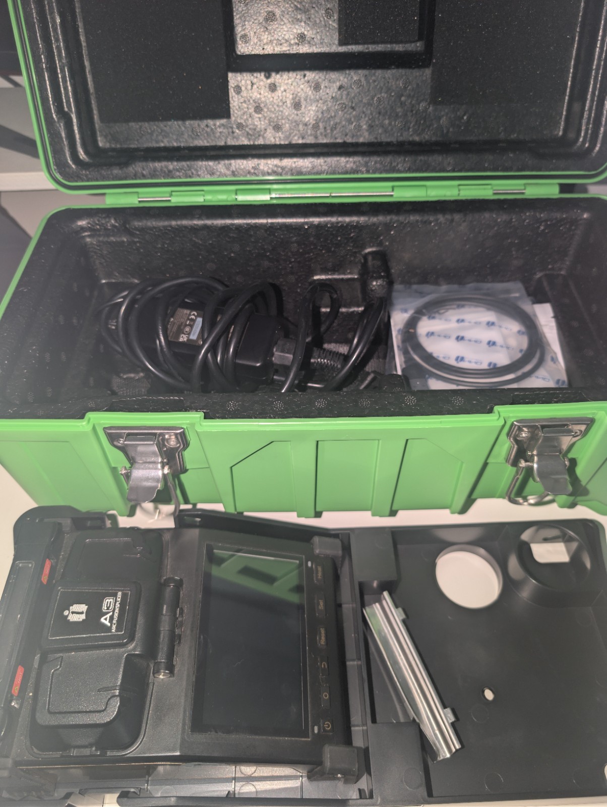 Inno Instrument A3 Hand-Held Fiber Optic Fusion Splicer Kit (USED)