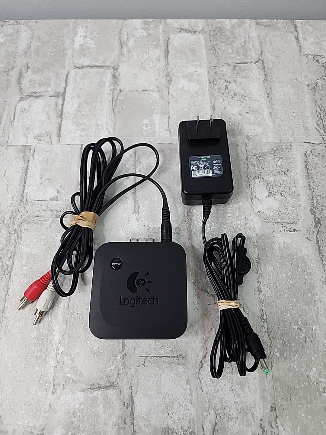 Logitech Wireless Bluetooth Speaker Adapter Model S-00113  w/ Power Supply
