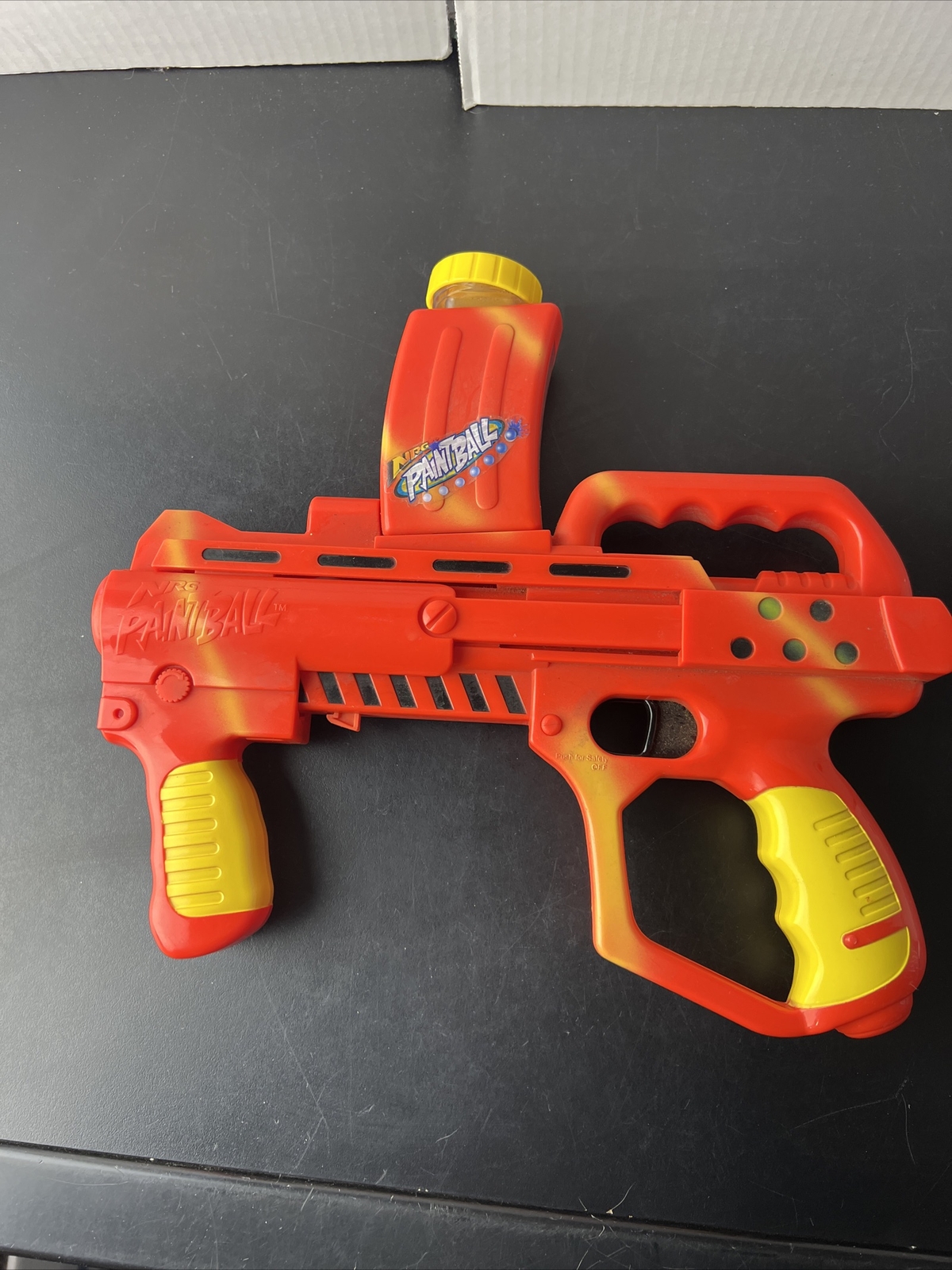Toymax Inc. 2001 Paintball Gun   NRG  