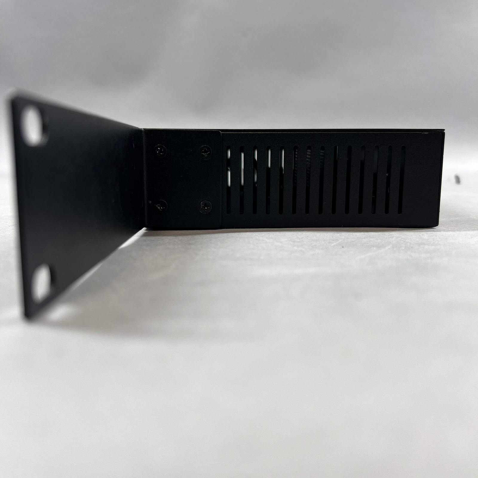 Luxul XWC-1000 Manages Luxul Access Points