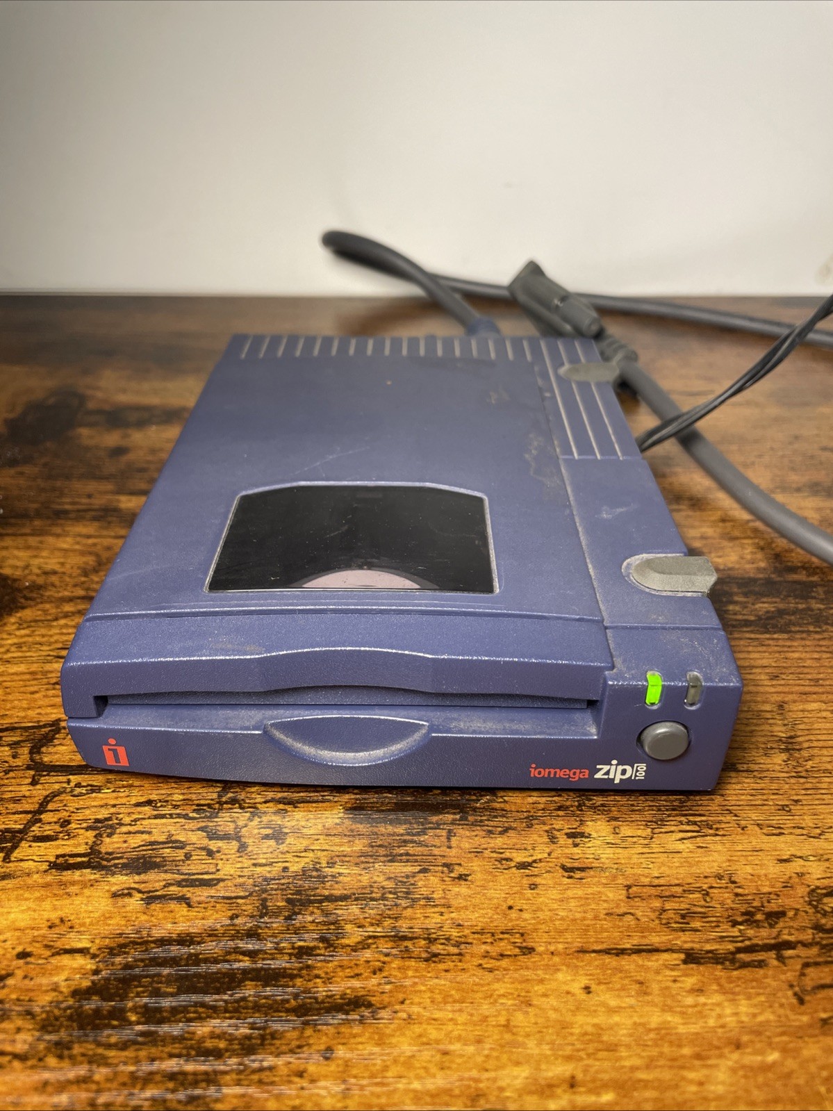 Iomega Zip 100P2 External Drive Parallel Port – With Power Supply – Powers On