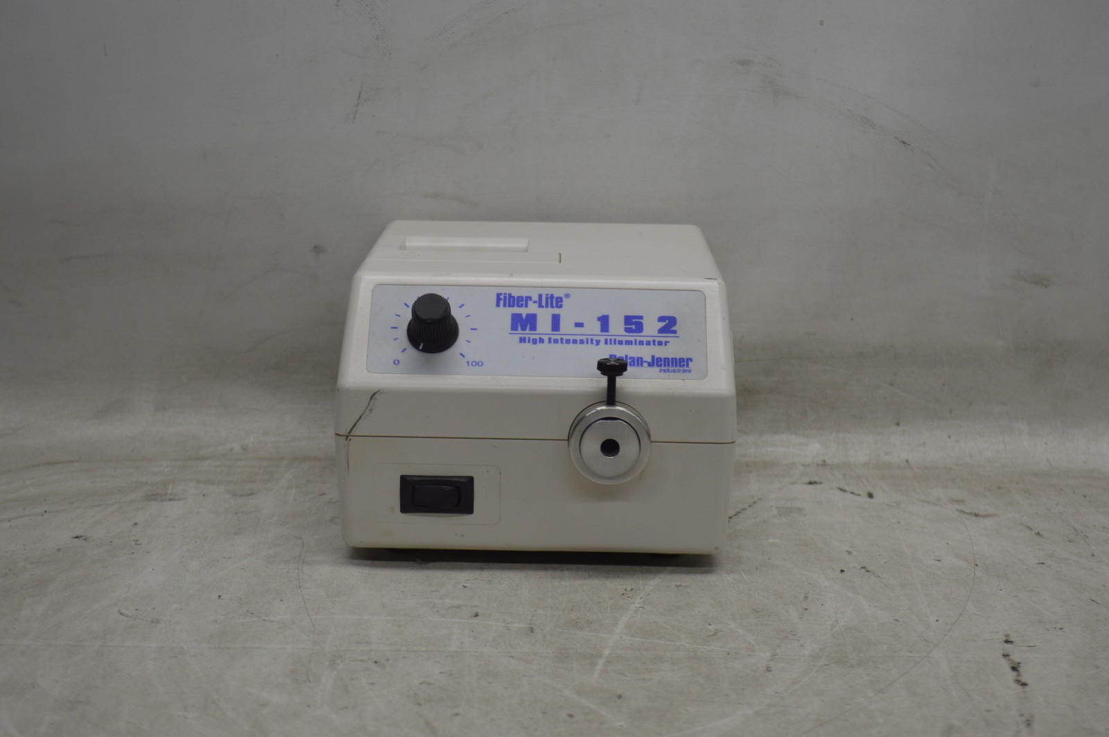 Dolan-Jenner Fiber-Lite MI-152 High Intensity Illuminator