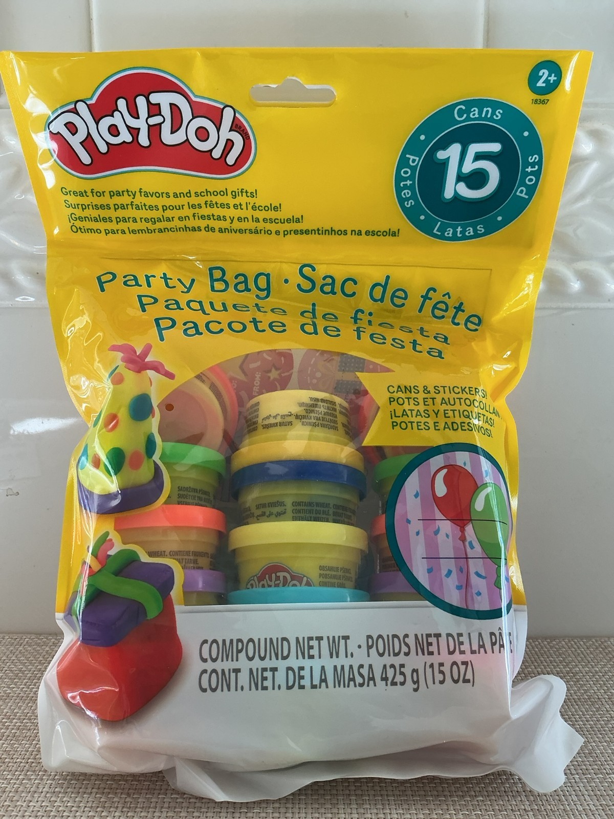 Play-Doh Party Bag Includes 15 Colorful Cans of Play-Doh 1 Ounce Cans New Sealed