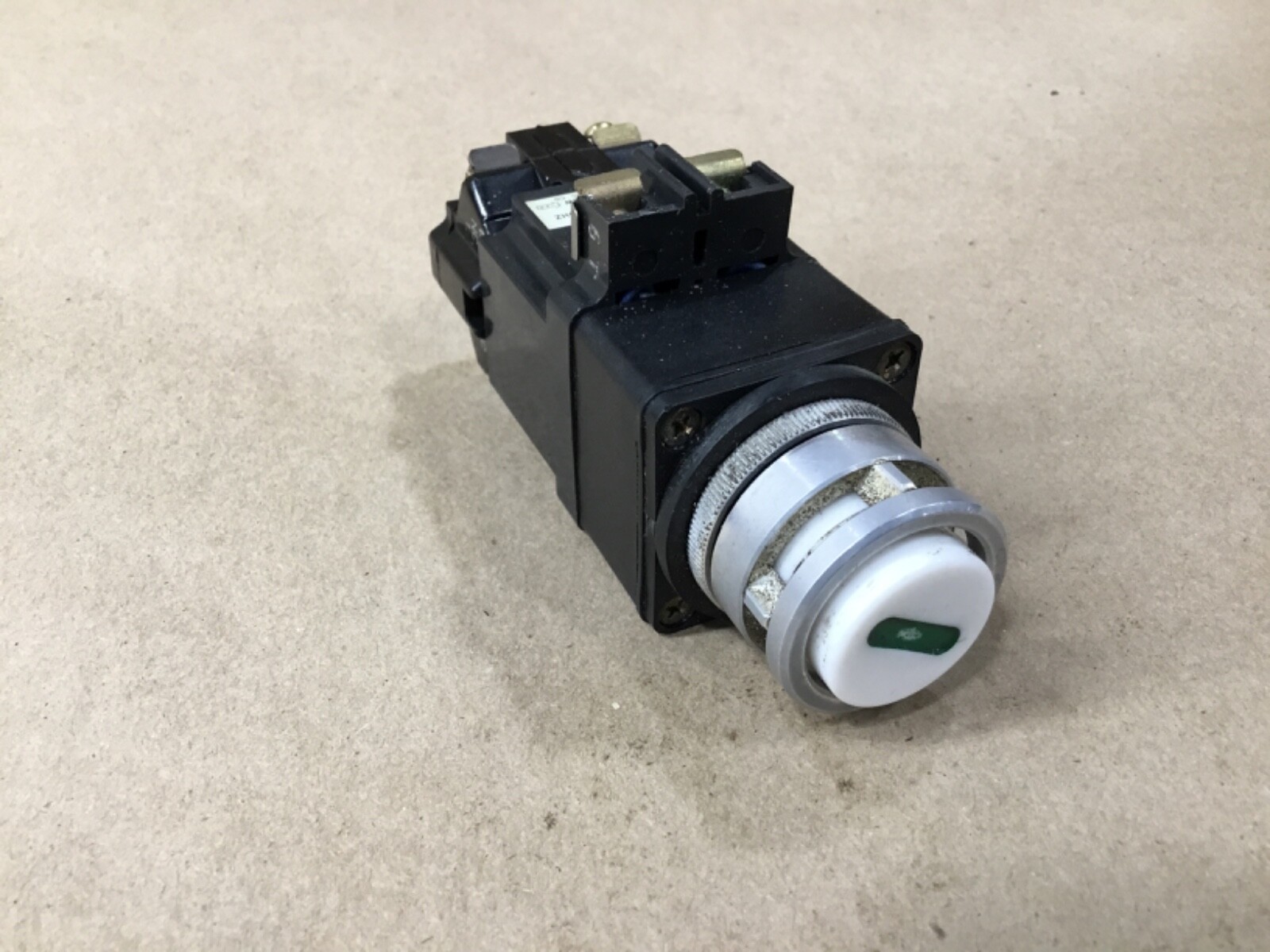 TCC TOKYO ELECTRIC COMPANY PUSH BUTTON LS-1031E-11 #25H108