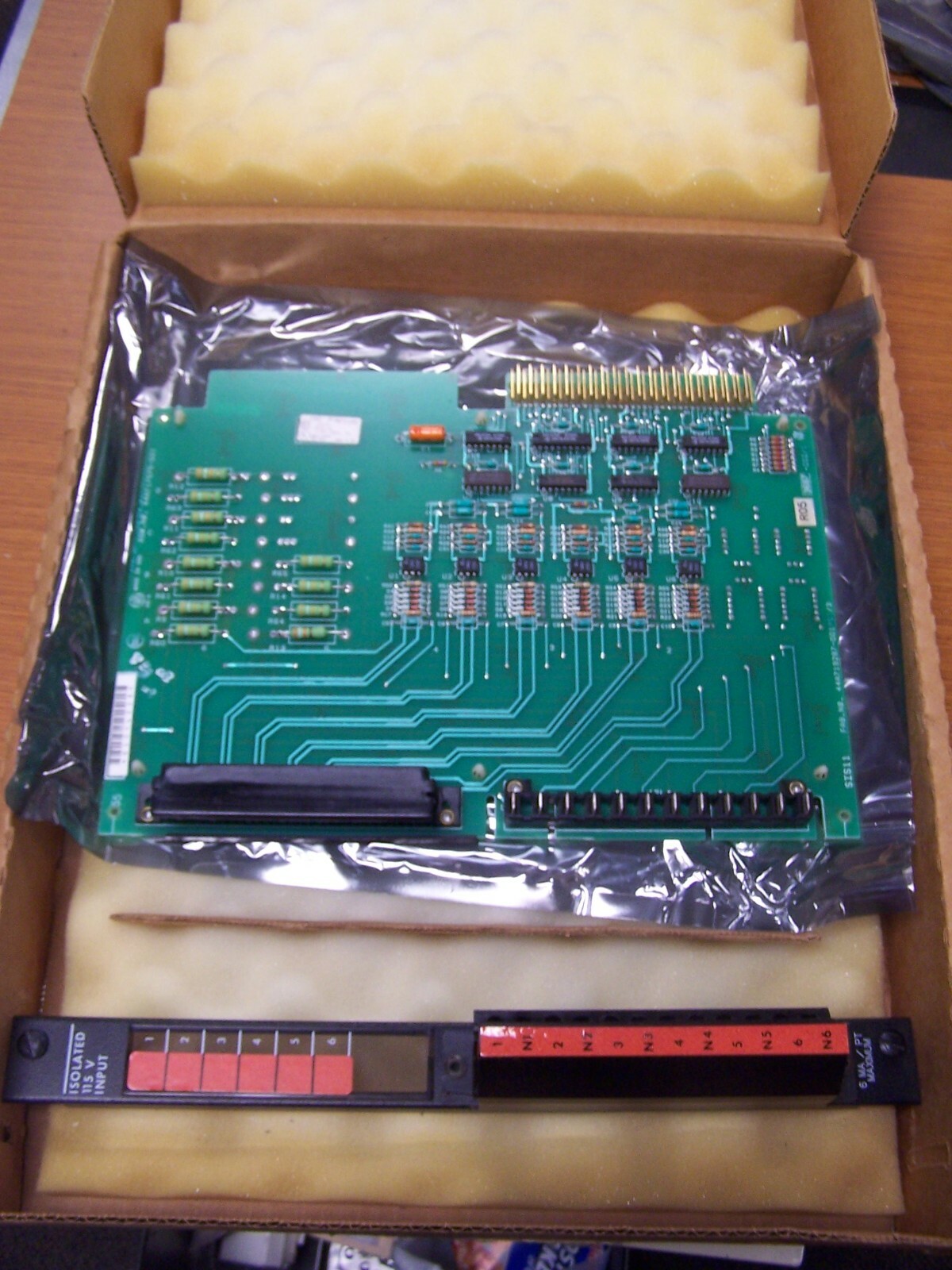 NEW GE FANUC IC600 BF810K ISOLATED INPUT MODULE