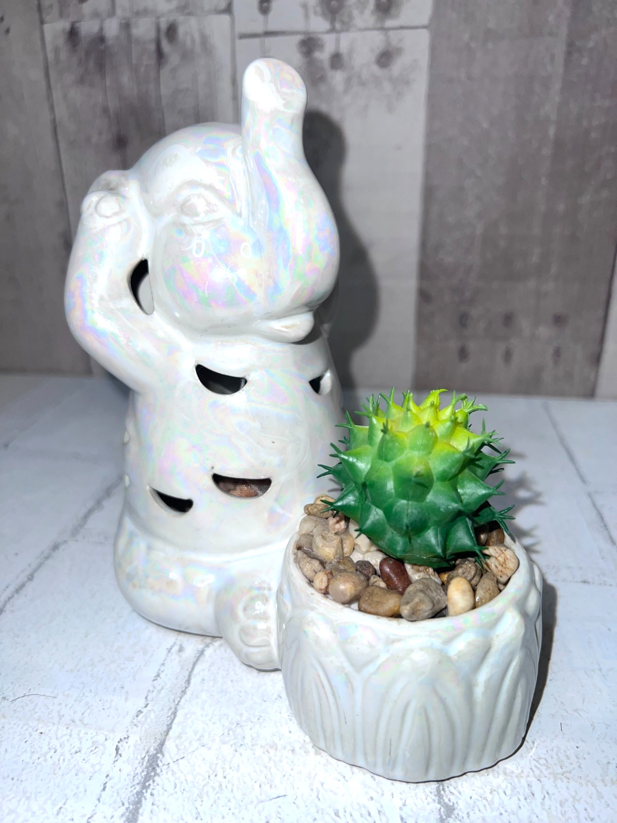 Irredescent "Hear No Evil" Elephant Potpouri Holder And Faux Planter 2017