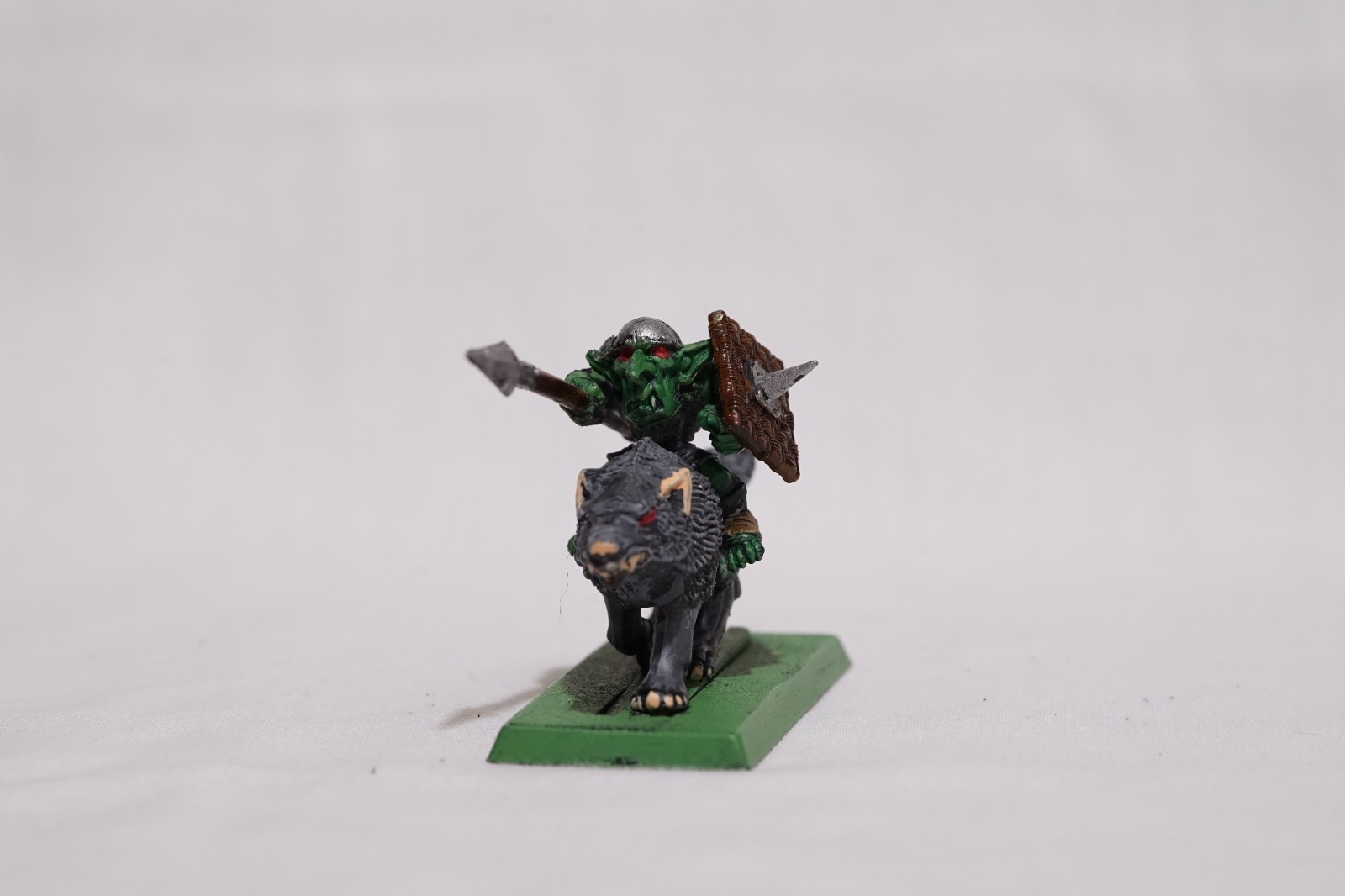 Warhammer Fantasy Goblin Wolf Riders - Painted Plastic Games Workshop OOP
