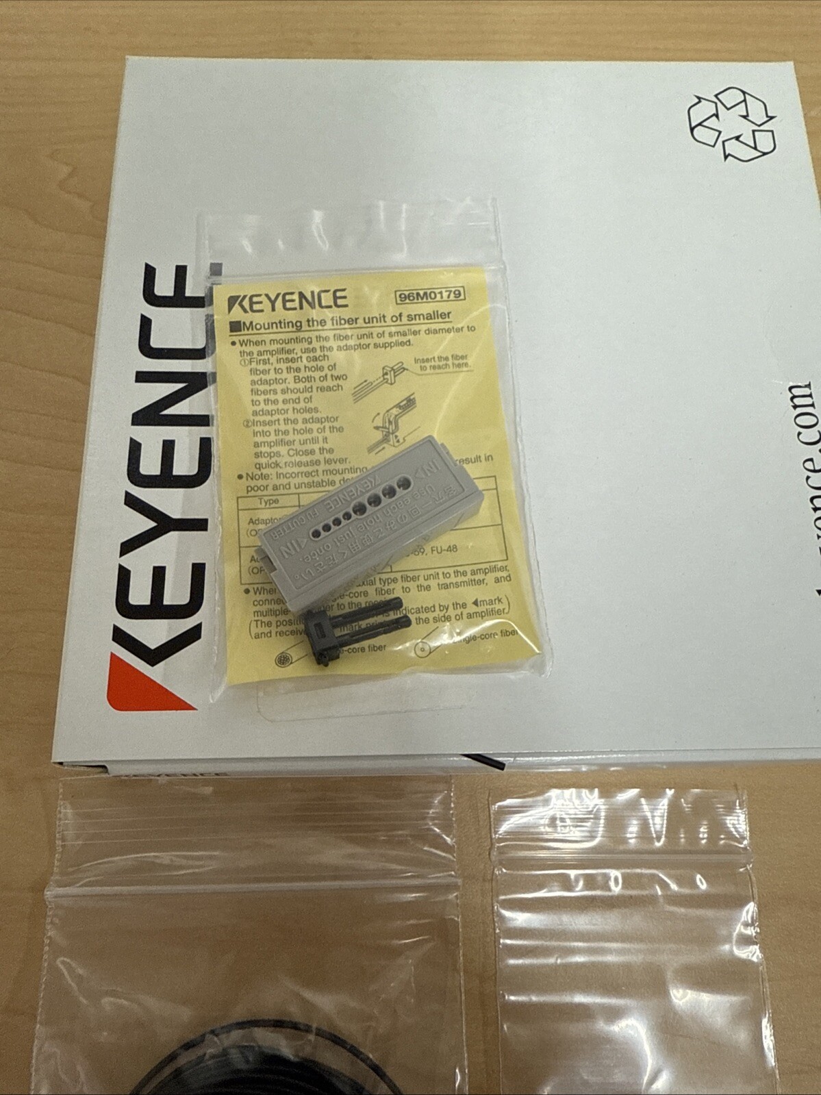 NEW! Keyence FU-78 Digital Fiber Optic Sensor Fiber Unit