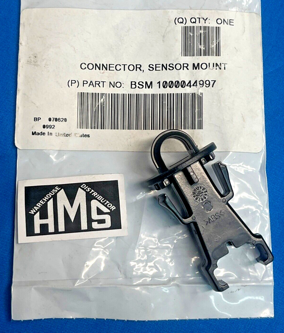 BSM 1000044997   FREIGHTLINER/  BERGSTROM  HOLDER-SWITCH,BUNK TEMP SENSOR