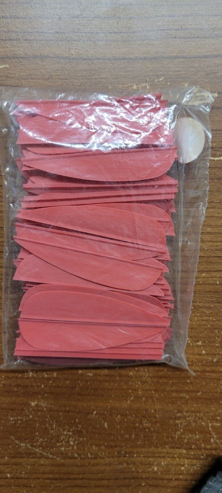 Norway - 2.5" Duravanes - Red - 100 Pk Plastic Arrow Fletching New in package