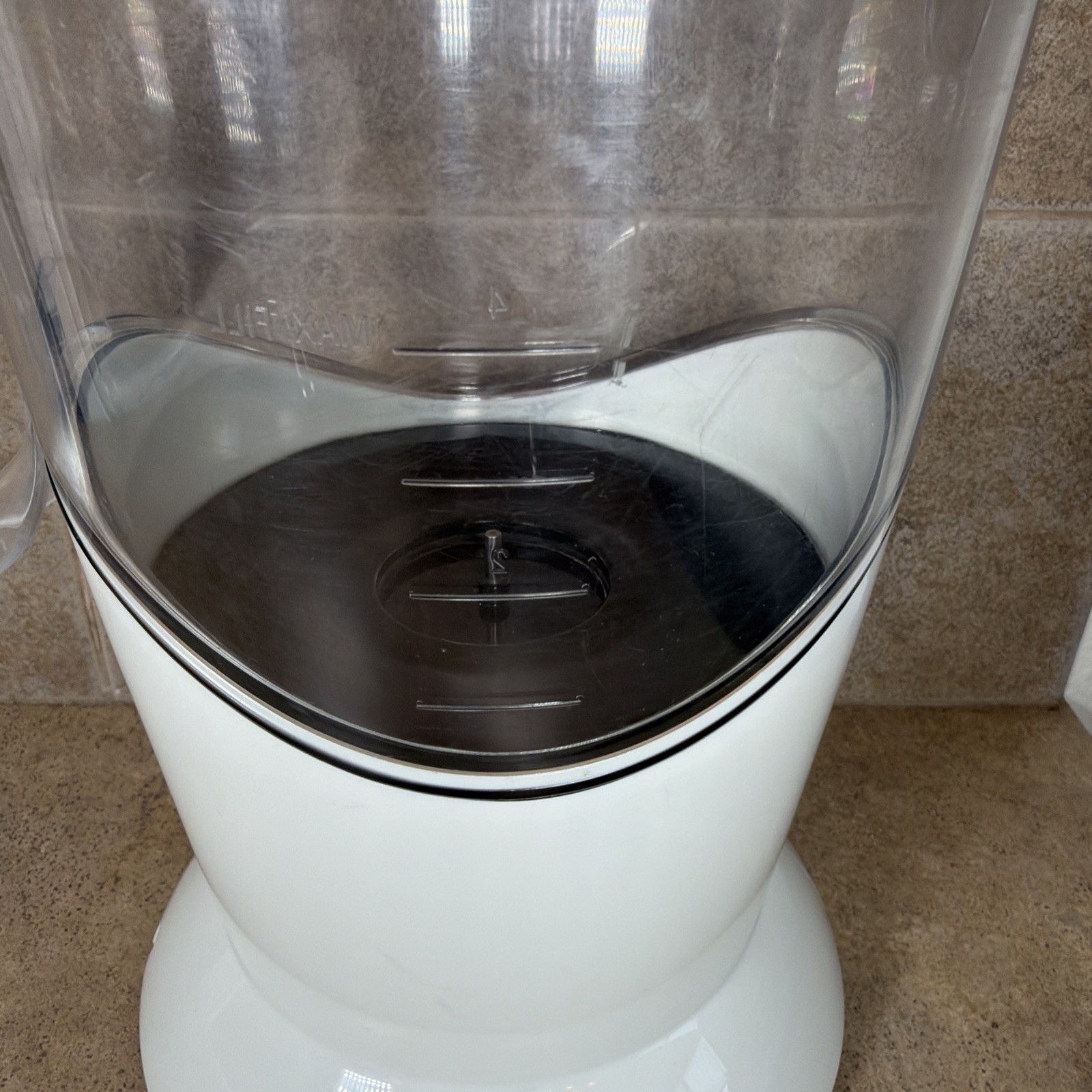 Mr Coffee Cocomotion Hot Chocolate Maker Machine 4 Cup Model HC4 Base Only