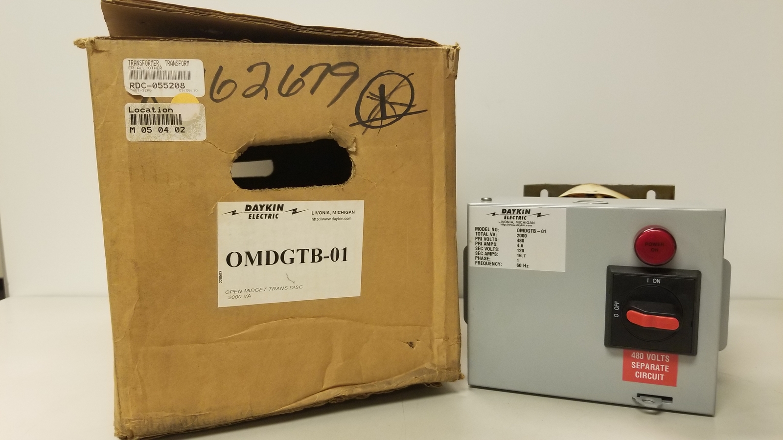 Daykin OMDGTB-01 Transformer Disconnect - New In Box