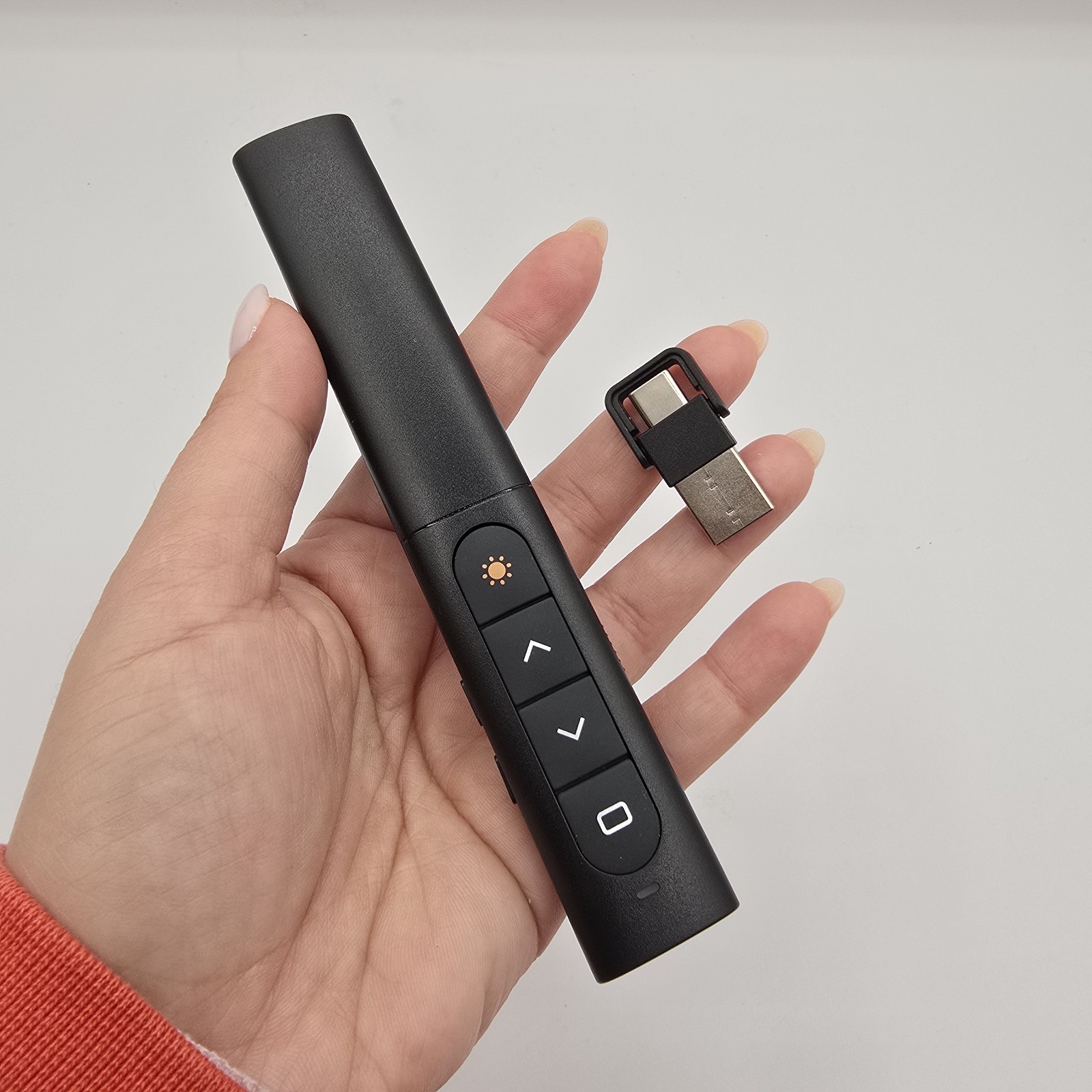 USB Type C Presentation Clicker with Red Light Presenter Remote Pointer *NOB