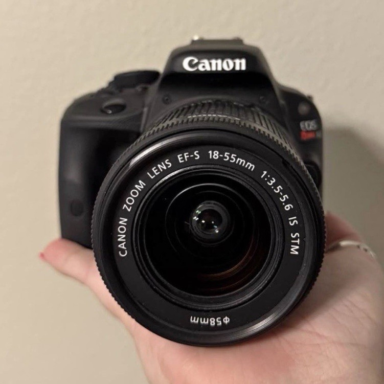 Canon EOS Rebel SL1 Camera Bundle with EF-S 18-55mm Lens & Speedlite 200E Flash
