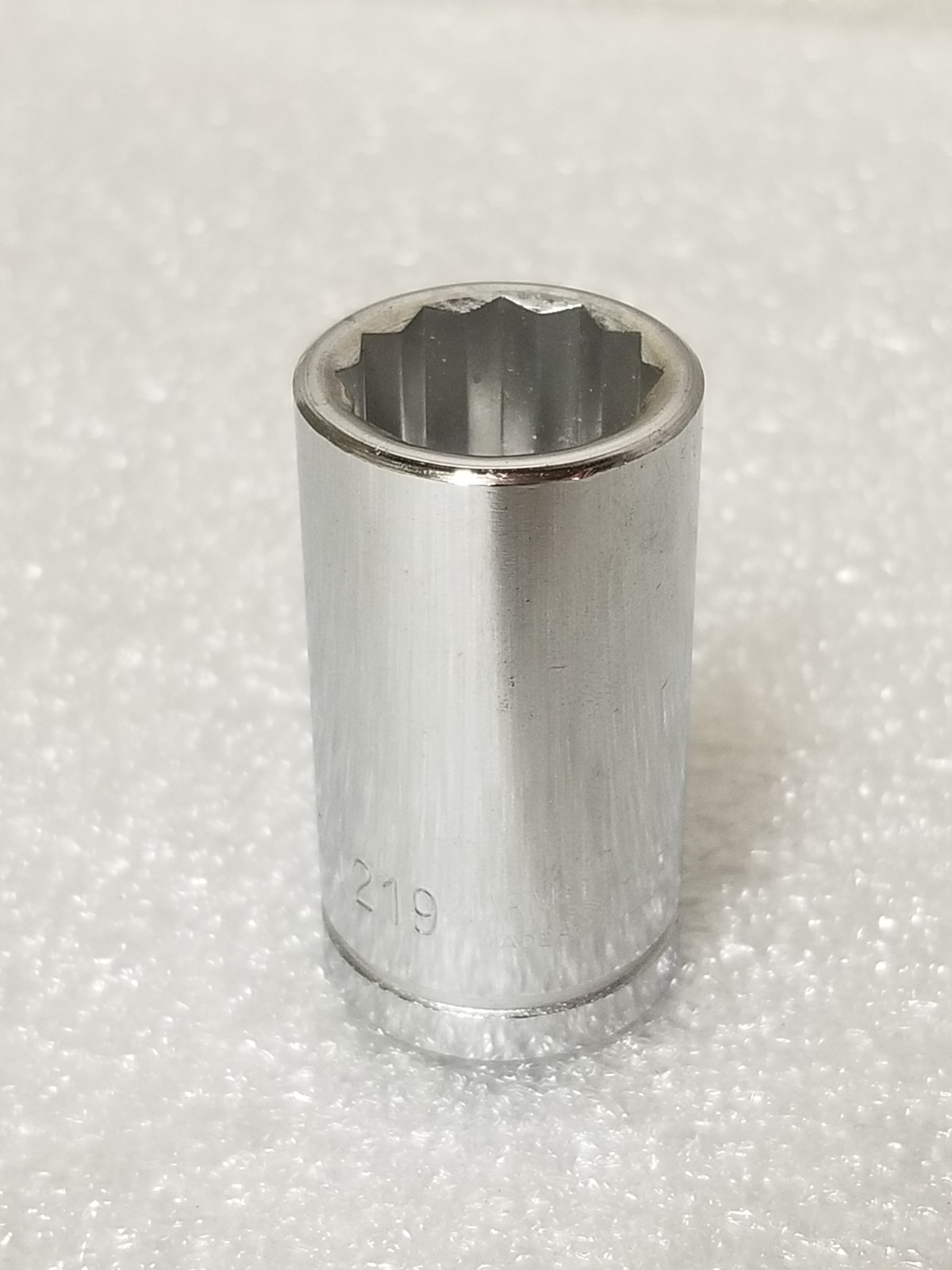 Armstrong Armaloy ST-1219 1/2"-Drive 12-Pt Standard Socket 19/32" Made in USA