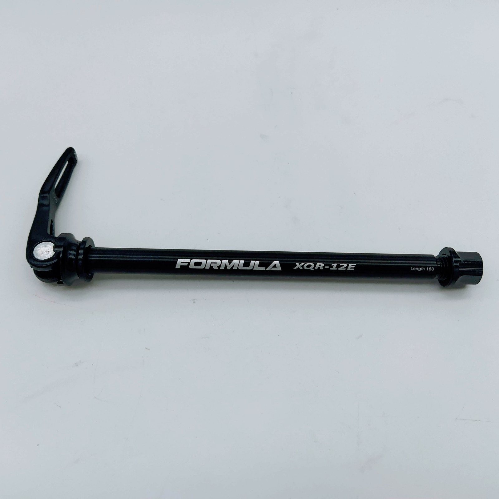 FORMULA THRU-AXLE XQR-12E, REAR(12MM 163mm X M12 X P 1.5 FOR SHIMANO E-THRU)