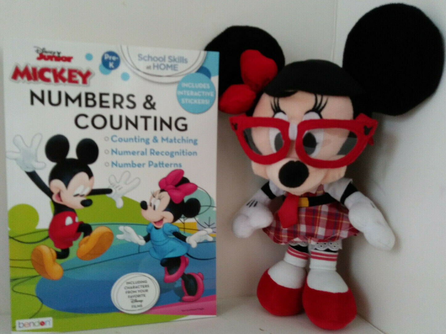Home School Minnie Mouse Pre-K Girl Learning Numbers Counting Book Disney