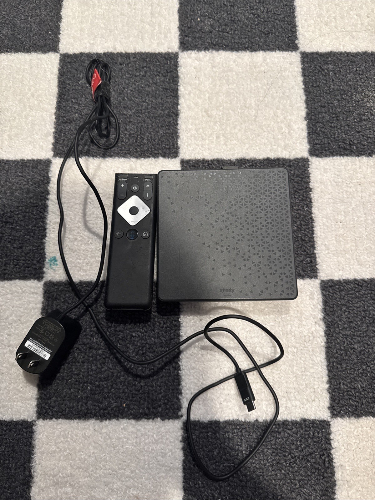 Xfinity Xi6-T TX061AEI Streaming Box with Remote, Power Cable