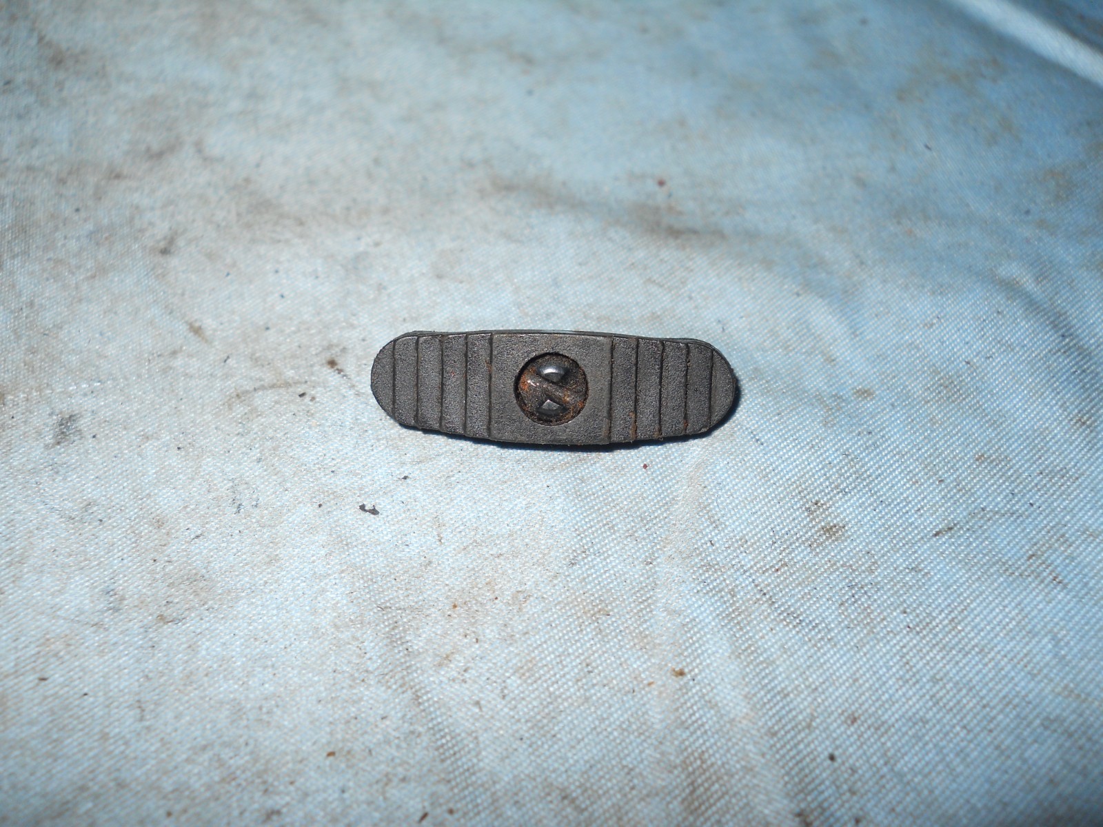 Mossberg 500 12ga Plastic Safety Button & Parts Used Original #P62