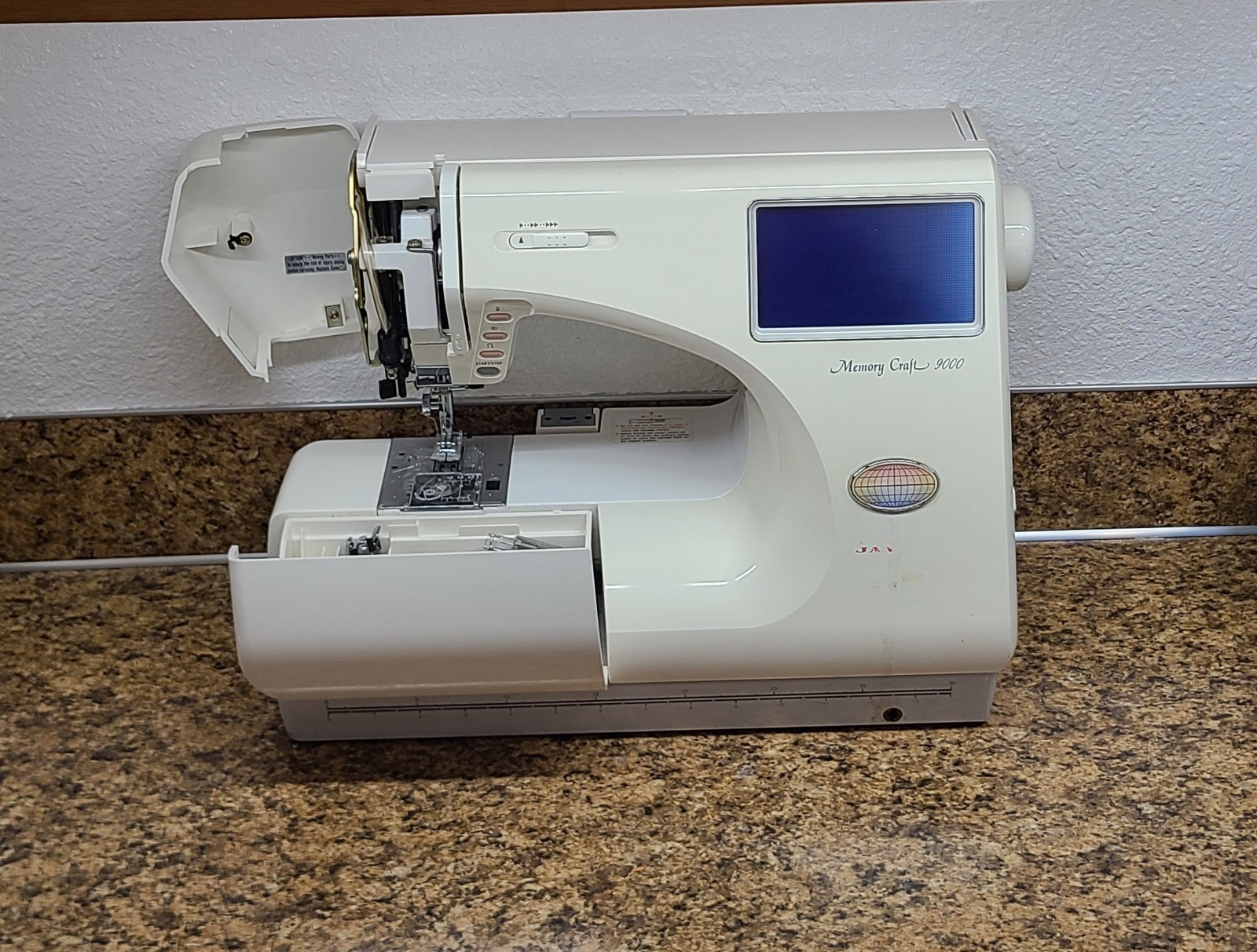 Janome Memory Craft 9000 Computerized Sewing Machine