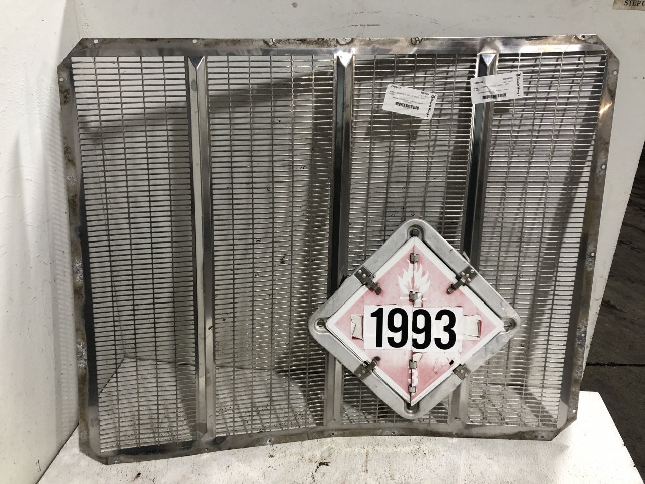 1987-2004 Peterbilt 357 Grille - Used