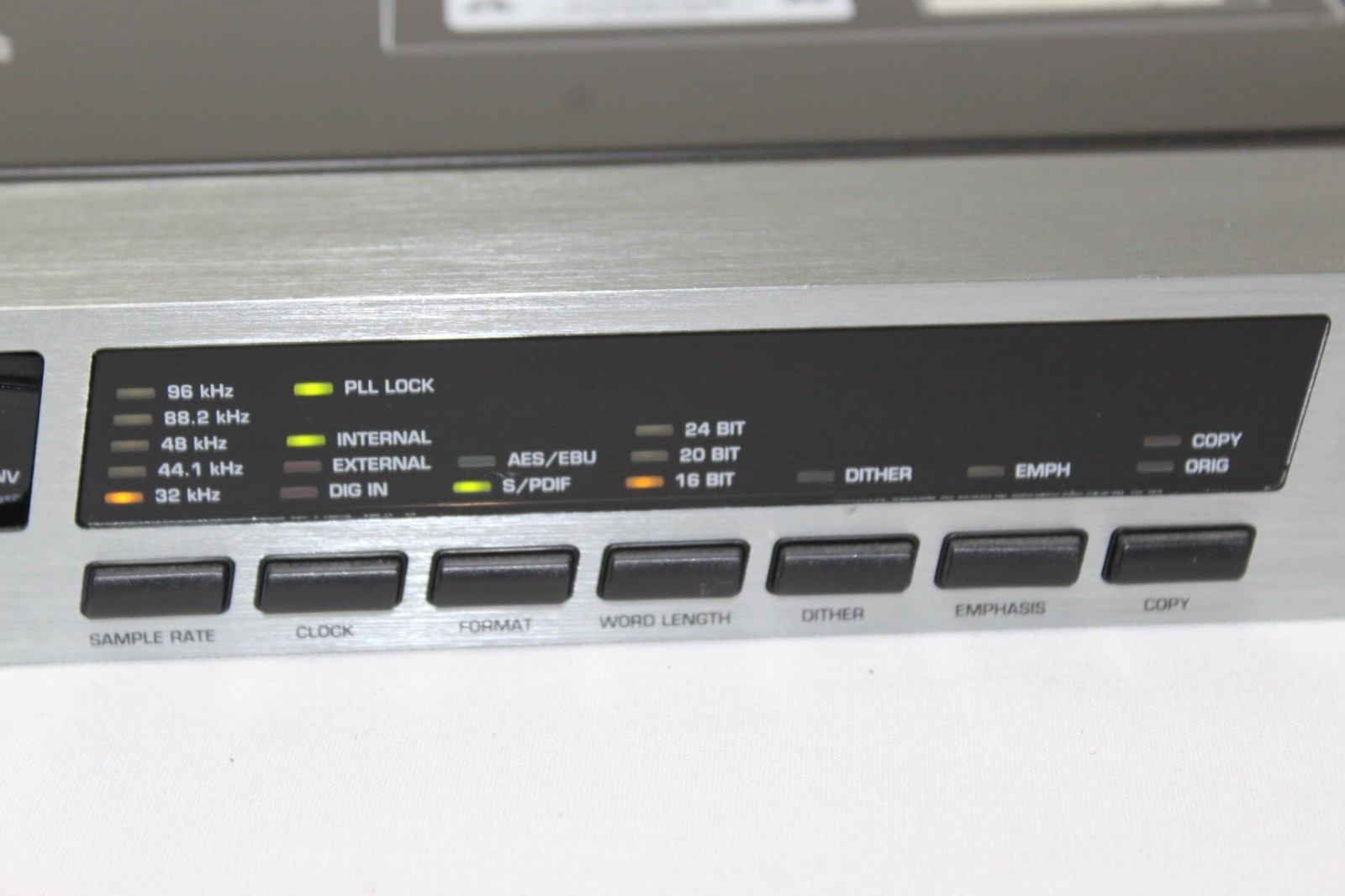 Behringer UltraMatch Pro 24-Bit/96 KHZ A/D-D/A & Sample Rate Converter SRC2496