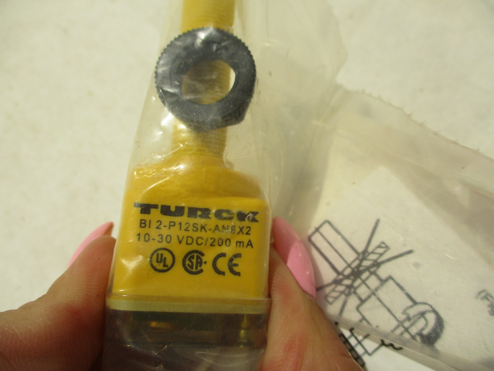NEW TURCK BI2-P12SK-AN6X2 INDUCTIVE SENSOR
