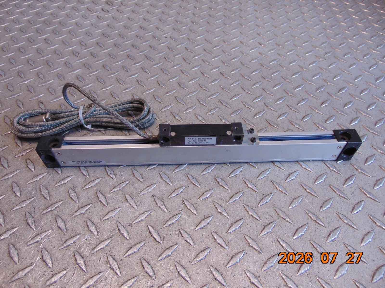 MITUTOYO AT11-N200 LINEAR SCALE with AT-11 N DETECTOR 935579
