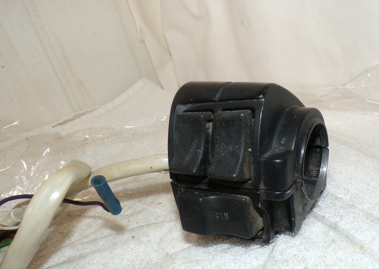 84 Harley Electra Glide FLHTC Right Start Stop Switch Assembly OEM 70219-87
