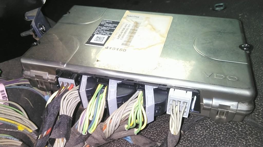 Replaces Q21-1076-1-100 2017 PETERBILT 579 CAB CONTROL UNIT MODULE ,  OH