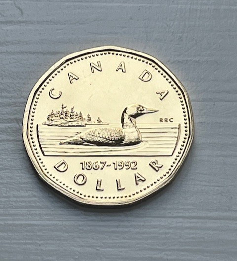 CANADA 1867 - 1992 BU UNC $1 One Dollar from a Royal Canadian Mint Roll