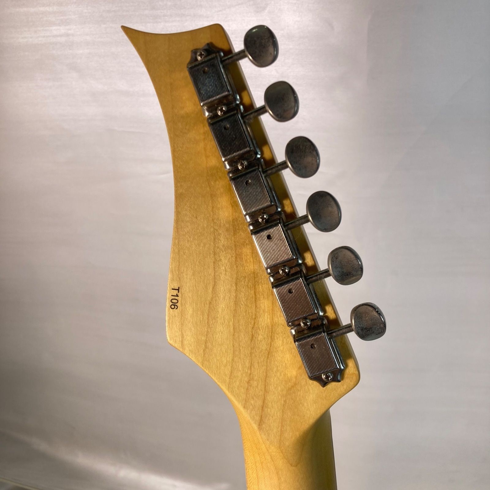 Current Item Three Dots Gitar T Dgm/R Guitar Gray