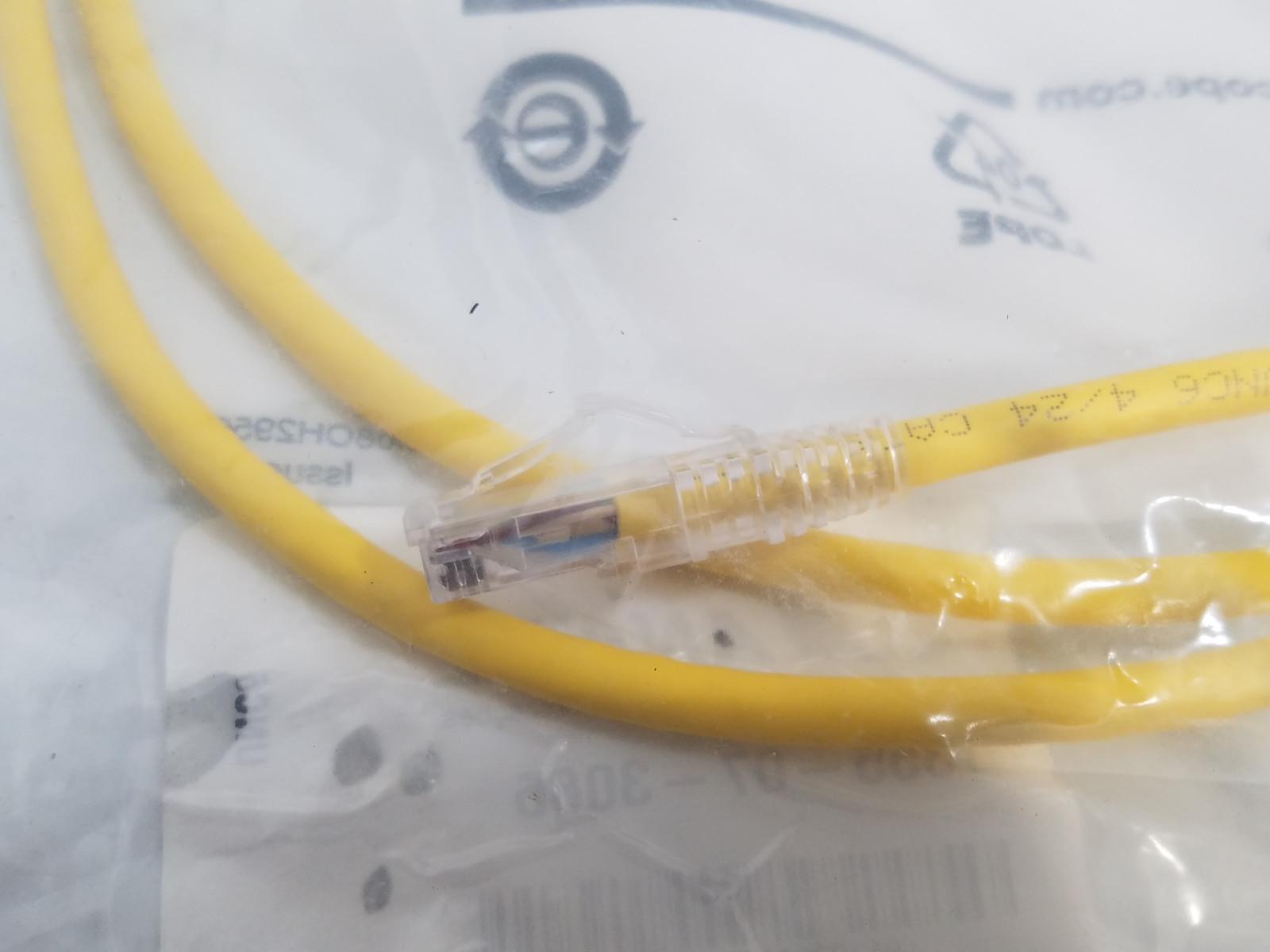 New Commscope Cat6 Patch Cord Snaglass UC1BBB2-09F007, UNC6-YL-7F
